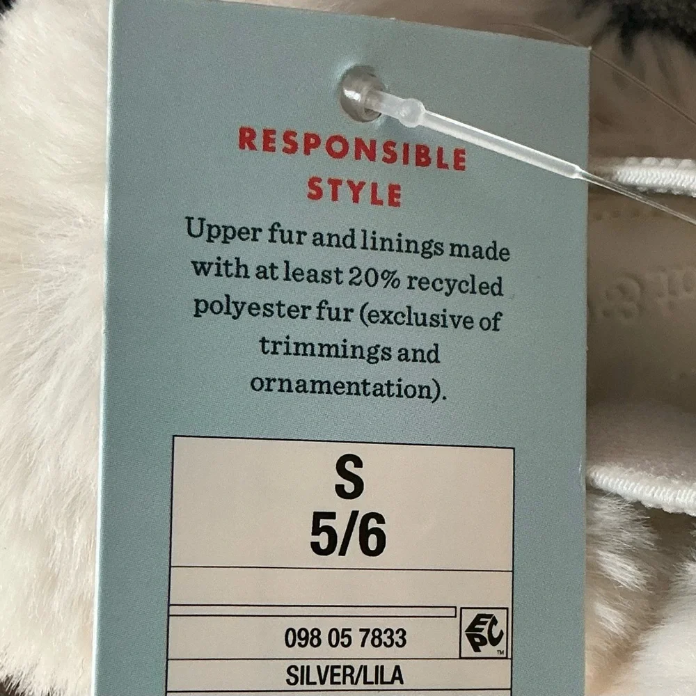 Cat & Jack Silver and White Kids Slippers